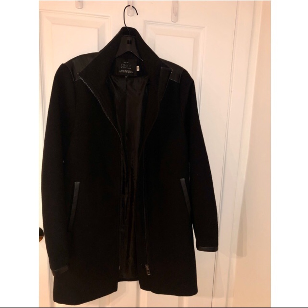 ONLY Black Coat